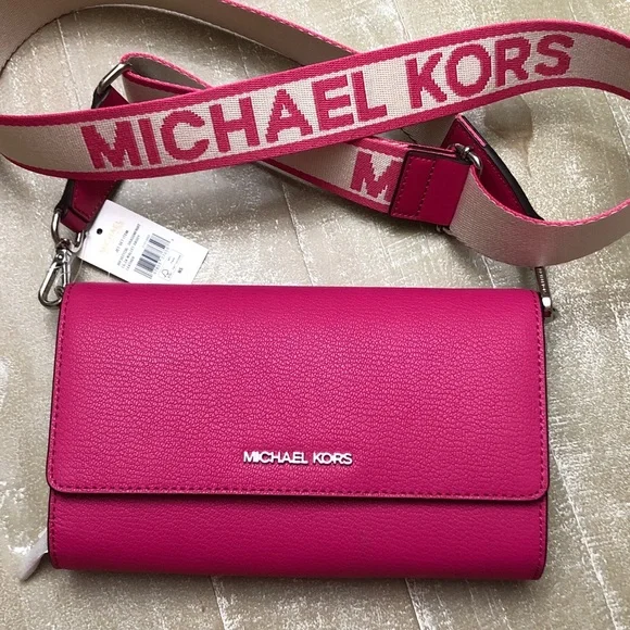 NWT! Michael Kors Pebble Leather Fuchsia Crossbody Bag Jet Set with Logo Strap - Picture 1 of 6